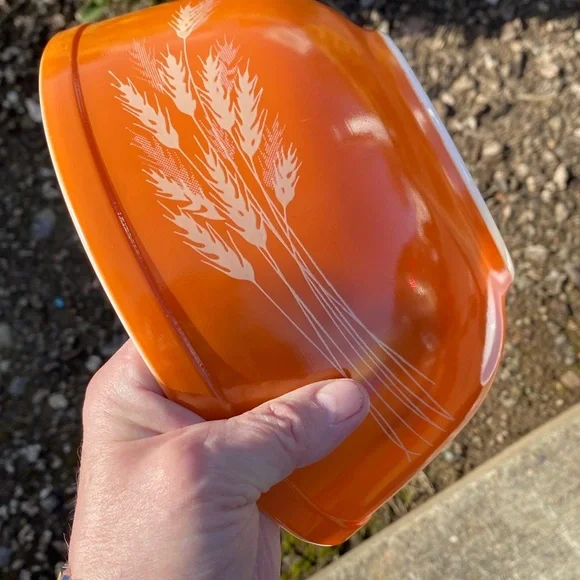 Vintage but NEW Pyrex Mixing Bowl set of 4 - Picture 5 of 11